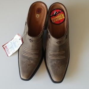 NWT Ariat Western Star Western Mule Clogs